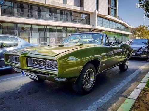 عتیقه گرانقیمت آمریکایی در خیابان‌های تهران!