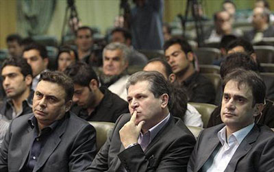 منصوریان باید رفتارش را تغییر دهد/ آقای روحانی!مگر هواداران استقلال جزو مردم نیستند؟!