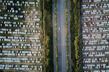 پارکینگ خودروهای صفر چین را دیده‌اید؟