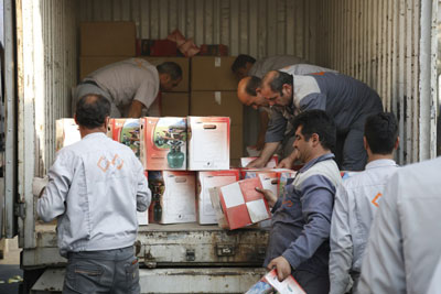 گزارش تصویری ارسال کمک های کارکنان گروه خودروسازی سایپا به مردم زلزله زده روستای کوییک