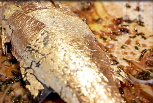 سرو ماهی با روکش طلای ۲۳ عیار! +عکس