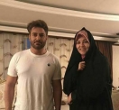 عکس یادگاری رضا گلزار با نوه امام خمینی عکس یادگاری رضا گلزار با نوه امام خمینی