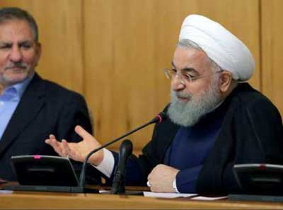 روحانی: گفتم قیمت ارز را پائین بیاورید تا مردم خرید کنند