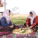 روی زمین غذا بخورید! روی زمین غذا بخورید!