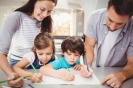 به کودک زیر 7 سال آموزش الفبا بدیم یا نه ؟ به کودک زیر 7 سال آموزش الفبا بدیم یا نه ؟