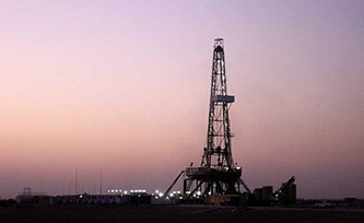 توسعه فاز دوم میدان نفتی یادآوران؛ یکی از مهمترین پروژه‌های بلاتکلیف وزارت نفت