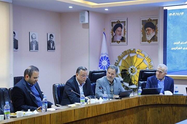 نقش بانك صنعت و معدن در تبیین روش‌های نوین تأمین مالی در جلسه كمیسیون سرمایه‌گذاری اتاق بازرگانی قزوین