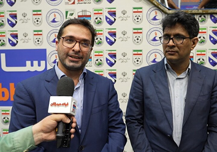 مدیرعامل شرکت فولاد هرمزگان در حاشیه دیدار تیم‌های فوتسال فولاد هرمزگان و پالایش نفت مطرح کرد: حمایت فولاد هرمزگان از ورزش؛ از رده‌های پایه تا لیگ‌های ملی/ به دنبال جهانی‌سازی استعدادهای ورزشی هرمزگان هستیم