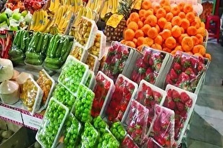 چرا میوه در فصل وفور هم گران است؟