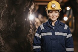 روایتِ تلخ خام‌فروشی مواد معدنی در ایران / دستیابی به ثروتی پایدار با گذر از چرخه‌ی خام‌فروشی