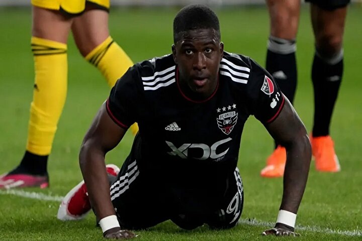سفر مخفیانه مهاجم خارجی به تهران برای حضور در پرسپولیس