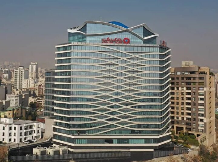 اعتماد دوباره سرمایه‌گذاران به جریان پایدار ارز / بانک گردشگری پیشتاز جذب نقدینگی ارزی 