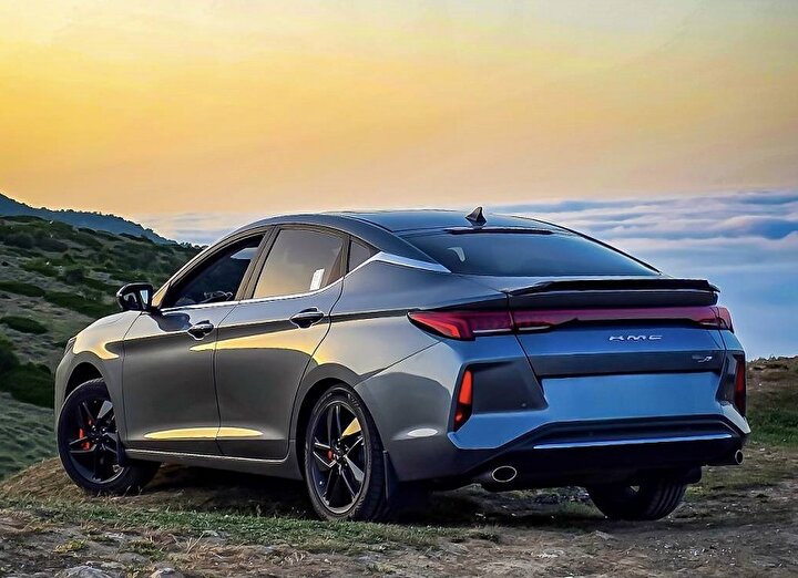 تصویر کیفیت صنعت خودرو؛ پیشتازی KMC J7 در بین سدان‌های کشور