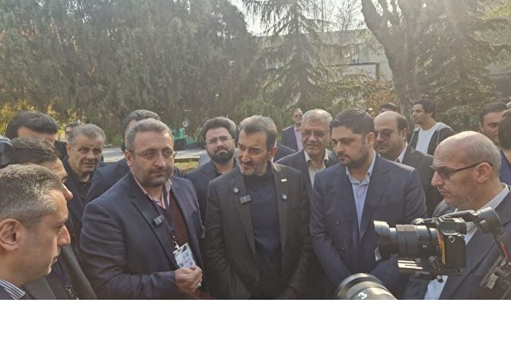 شکرچیان مدیرعامل شرکت سی‌پی‌جی پارس اعلام کرد: گام راهبردی چادرملو در صیانت و نگهداشت نیروگاه‌های خورشیدی با ساخت نخستین دستگاه سولارواشِ تماماً بومی در ایران