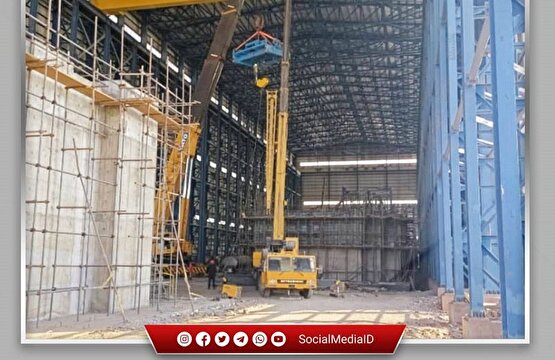 پیشرفت در پروژه سنگان با نصب جرثقیل سقفی سالن تولید کنسانتره